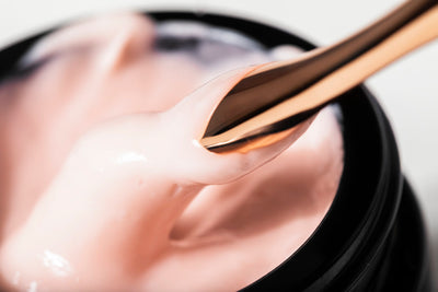 Odacité Regenerierende Nachtcreme mit Vitamin C & Ashwagandha —Crème de la Nuit